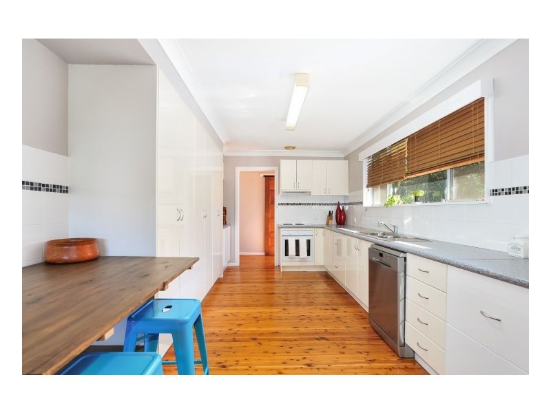 13 Merinda Place, Armidale NSW 2350