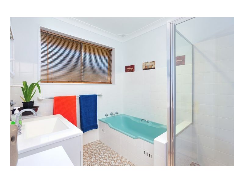 13 Merinda Place, Armidale NSW 2350