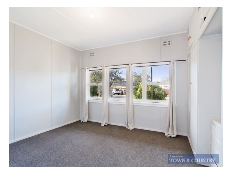 22 Roslyn Avenue, Armidale NSW 2350