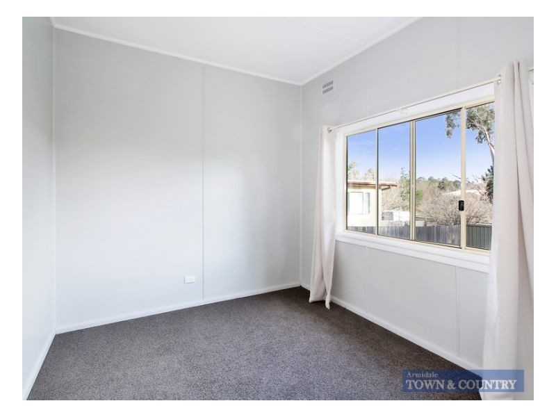 22 Roslyn Avenue, Armidale NSW 2350