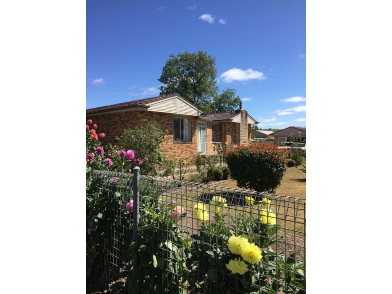 1 Oliver Avenue, Armidale NSW 2350