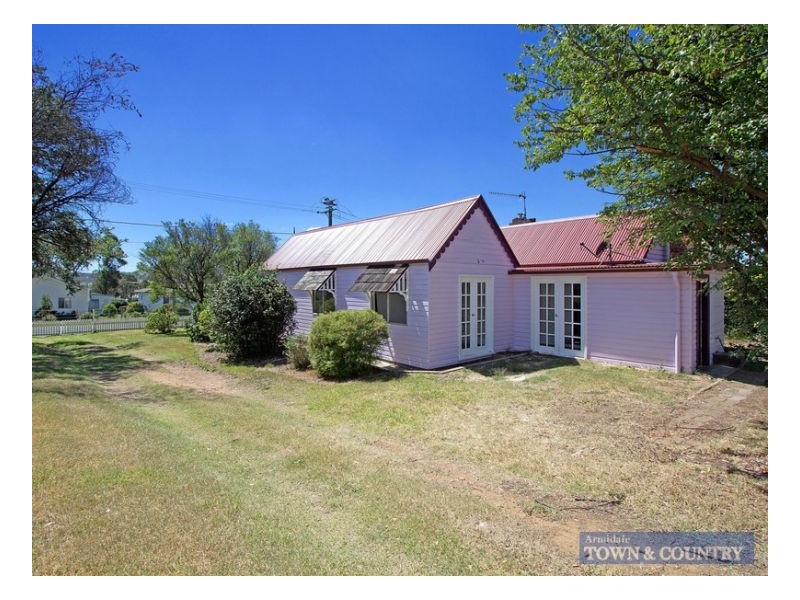 50 Mann Street, Armidale NSW 2350
