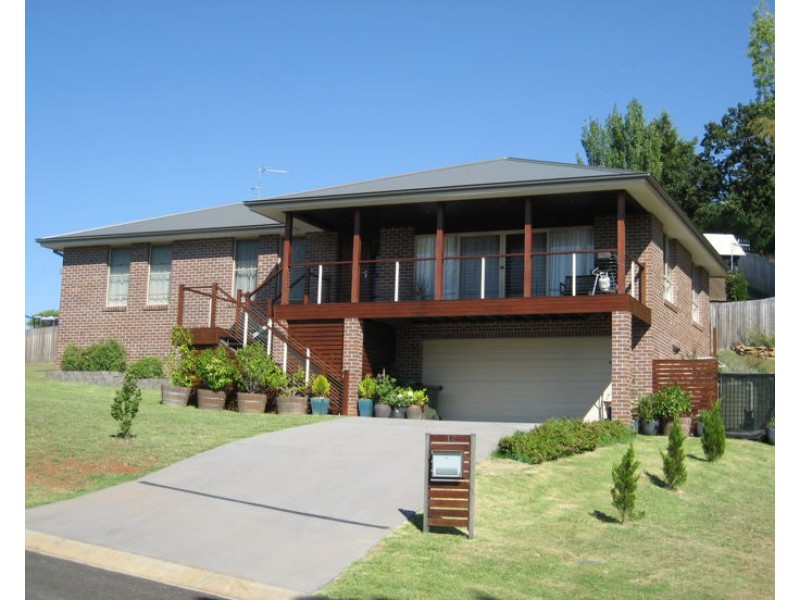 12 Napier Court, Armidale NSW 2350