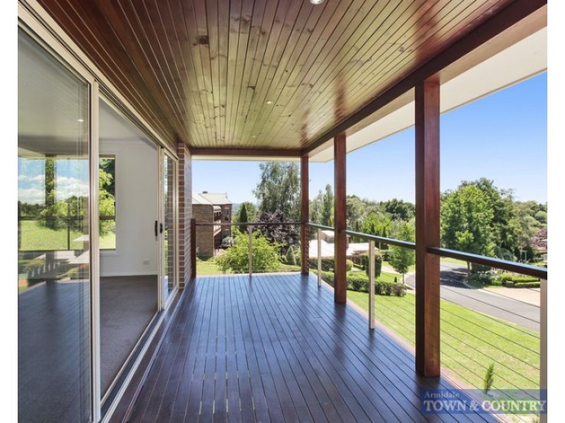 12 Napier Court, Armidale NSW 2350