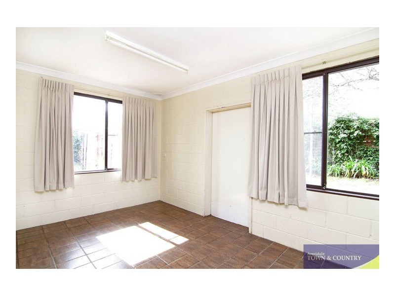 2/11 Barclay Street., Armidale NSW 2350