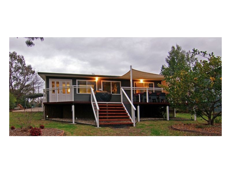 97 Newton Street, Armidale NSW 2350