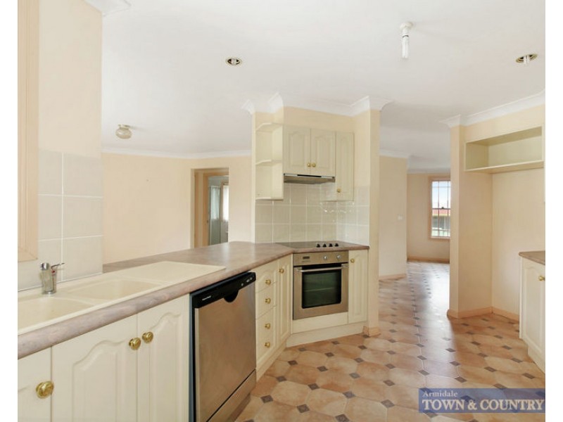 9 Norris Drive, Armidale NSW 2350