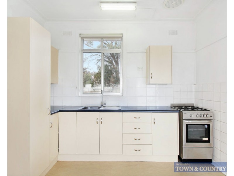 2 Barney Street, Armidale NSW 2350