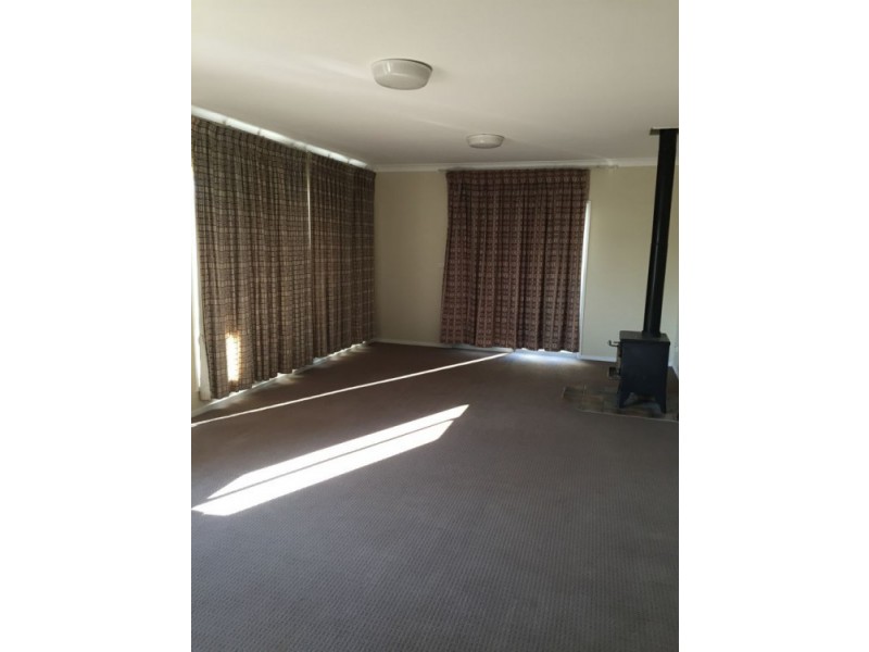 68 Dumaresq Street, Armidale NSW 2350