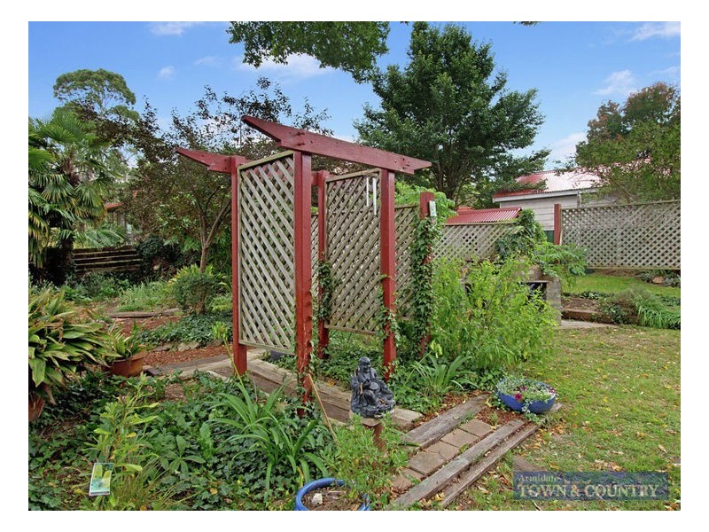 6 Mayfield Avenue, Armidale NSW 2350