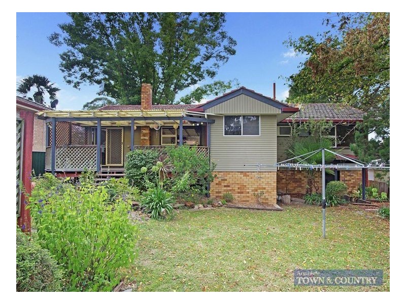 6 Mayfield Avenue, Armidale NSW 2350