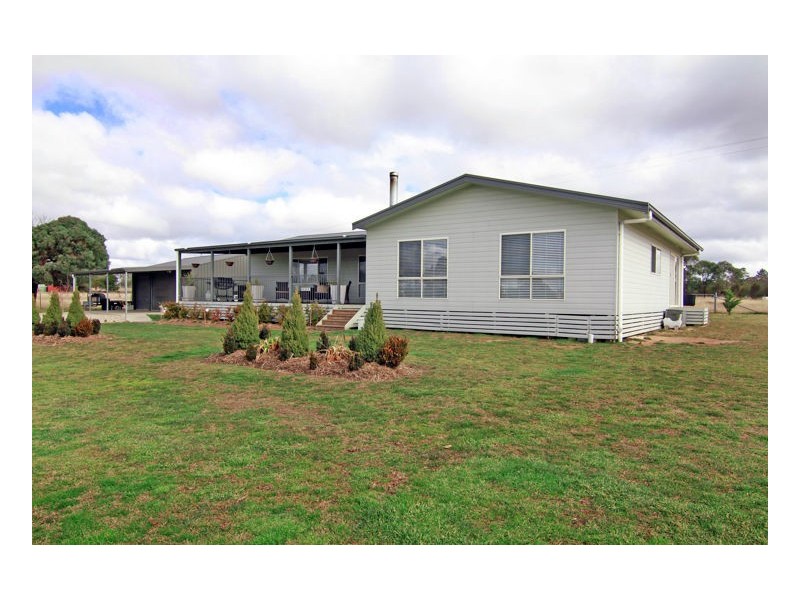 155 Dumaresq Road, Armidale NSW 2350