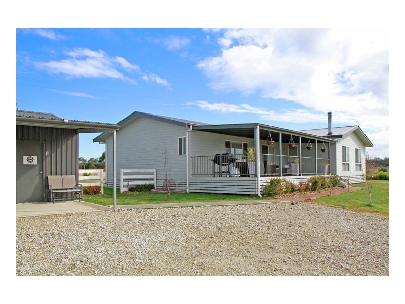 155 Dumaresq Road, Armidale NSW 2350