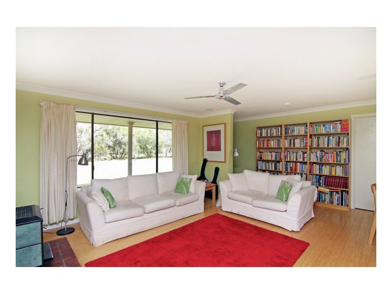 25 Mundays Lane, Armidale NSW 2350