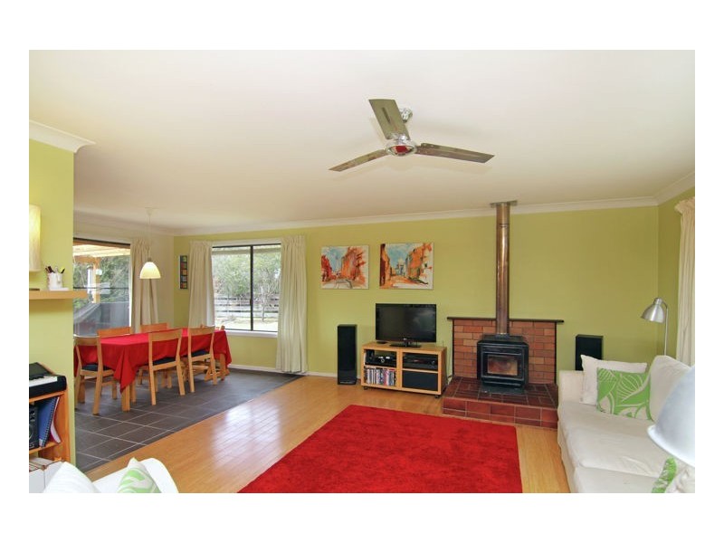 25 Mundays Lane, Armidale NSW 2350