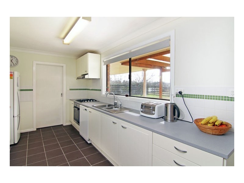 25 Mundays Lane, Armidale NSW 2350