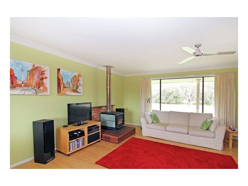 25 Mundays Lane, Armidale NSW 2350