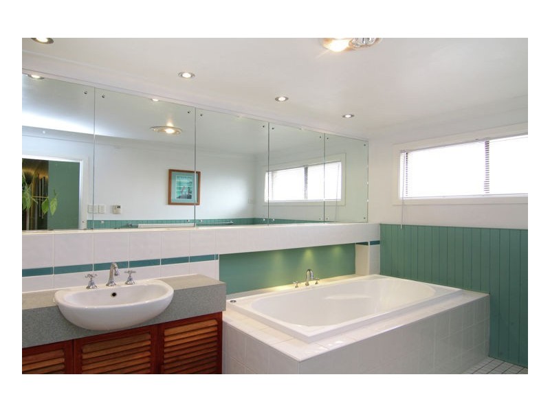 25 Mundays Lane, Armidale NSW 2350