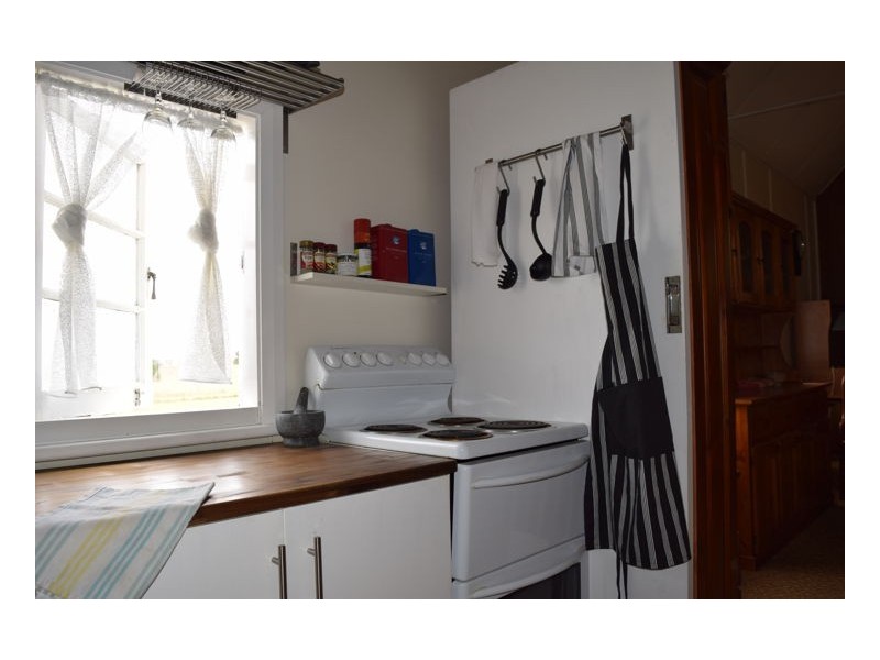 22-24. Blue Knobby Road, Armidale NSW 2350