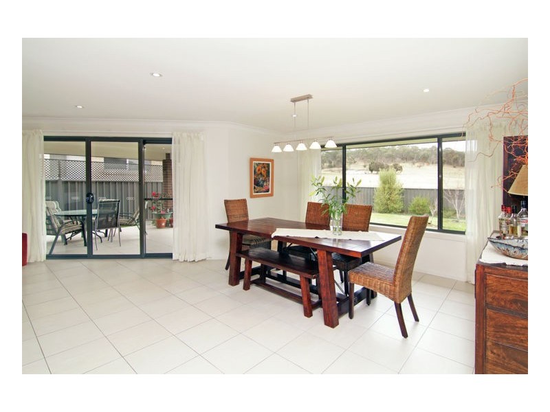 28 Albion Close, Armidale NSW 2350