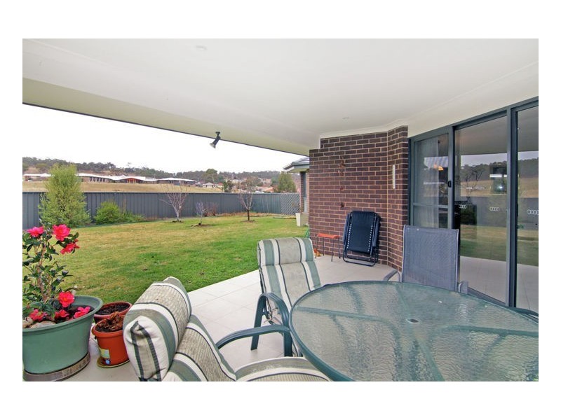 28 Albion Close, Armidale NSW 2350