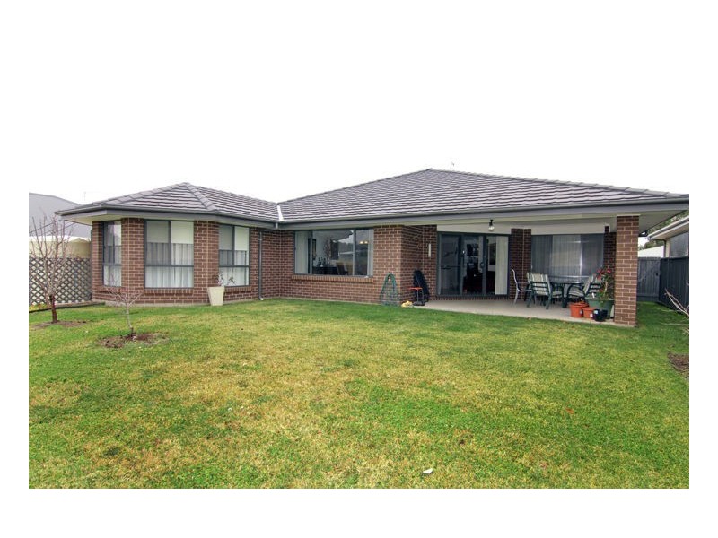 28 Albion Close, Armidale NSW 2350