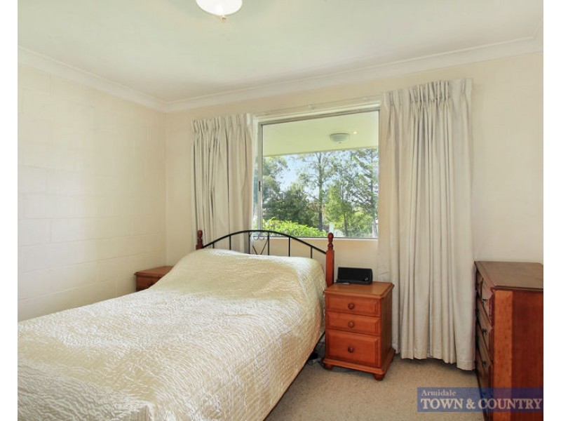 2/2 Kenalmac Avenue, Armidale NSW 2350