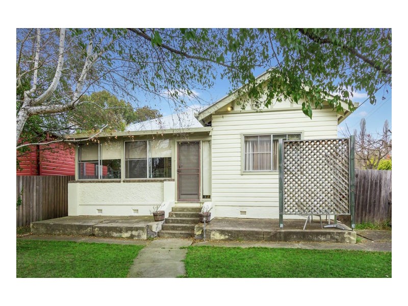 194 Mann Street, Armidale NSW 2350