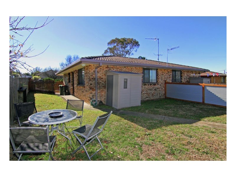 1 & 2 /4 Wade Avenue, Armidale NSW 2350