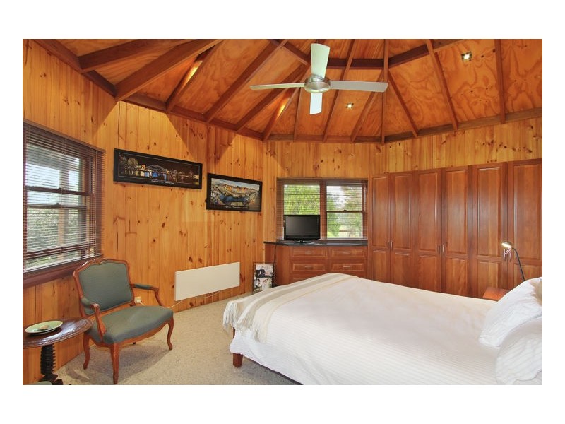 88 Gara Road, Armidale NSW 2350