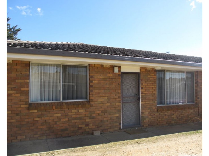 1/12 Wigan Avenue, Armidale NSW 2350