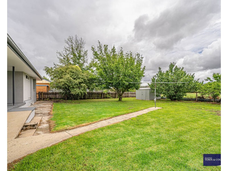 39 Claude Street, Armidale NSW 2350