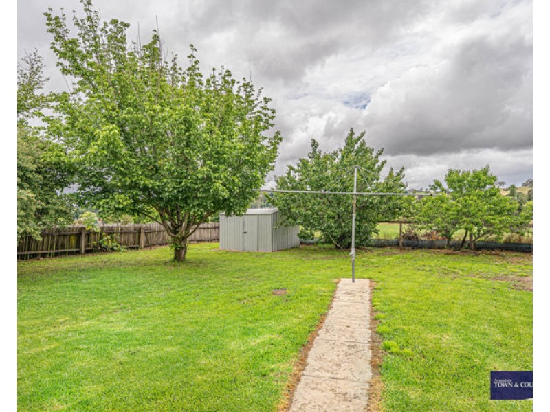 39 Claude Street, Armidale NSW 2350