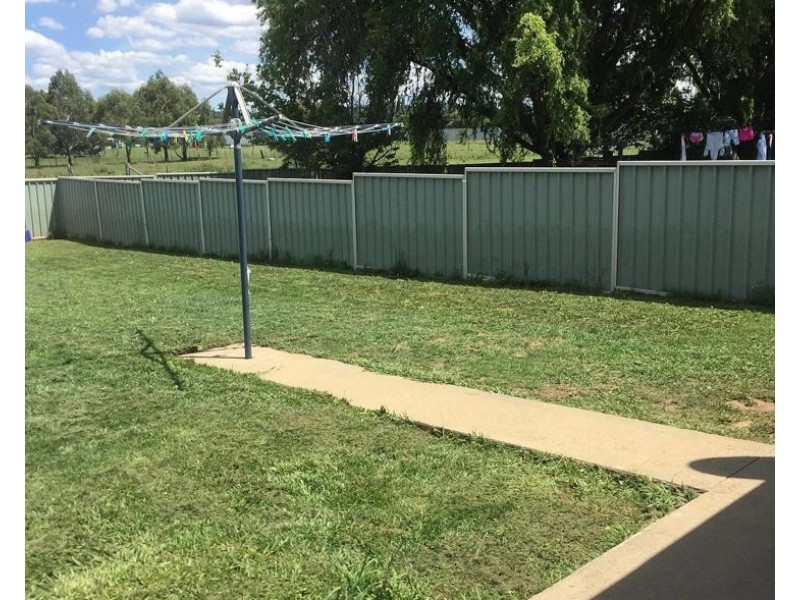32 Alahna Drive, Armidale NSW 2350