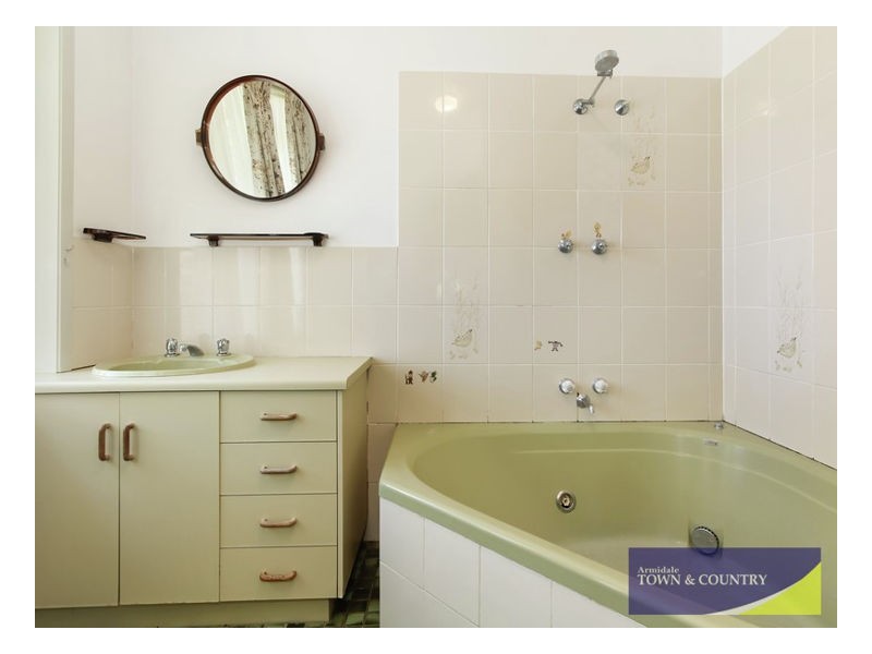 14 Bowman Avenue, Armidale NSW 2350