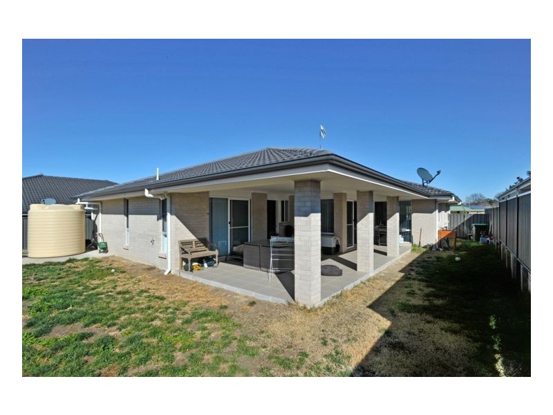 24 Albion, Armidale NSW 2350