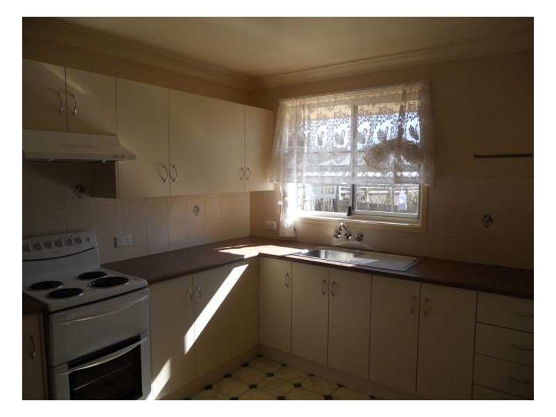 1/17 Naughten Avenue, Armidale NSW 2350