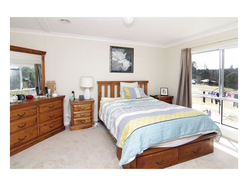 4 Leece Road, Uralla NSW 2358