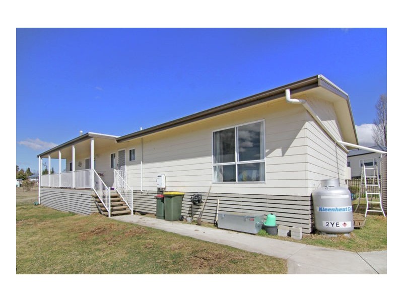 4 Leece Road, Uralla NSW 2358