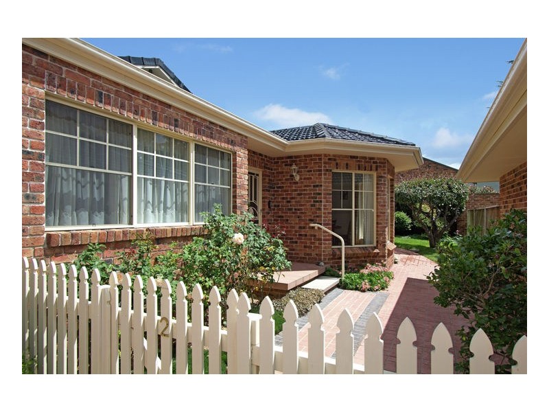 2/125 Brown Street, Armidale NSW 2350