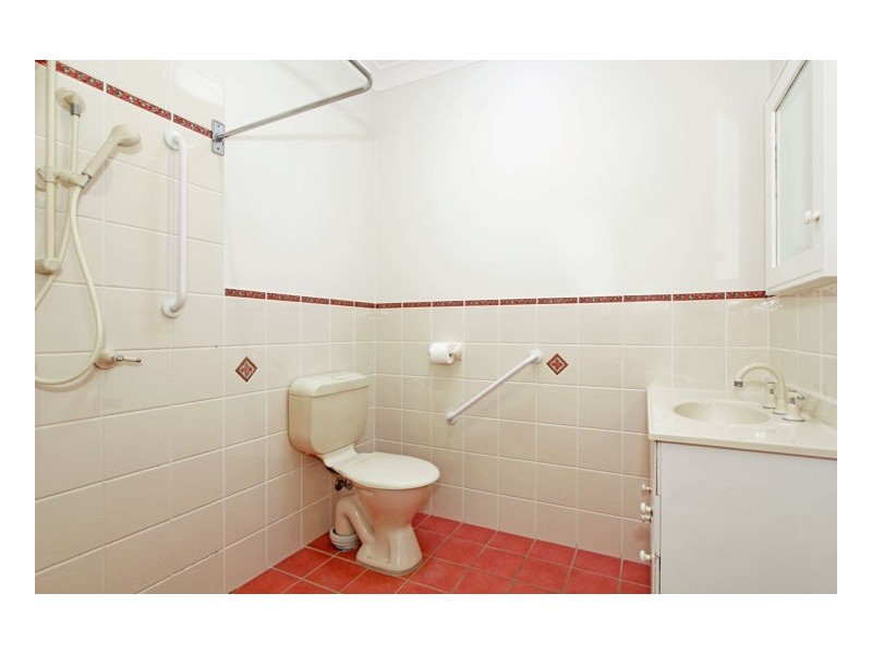 2/125 Brown Street, Armidale NSW 2350