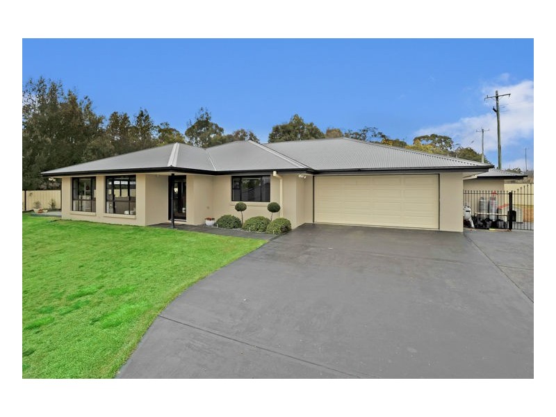 3 Grandview Crescent, Armidale NSW 2350