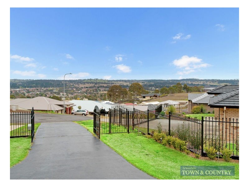3 Grandview Crescent, Armidale NSW 2350