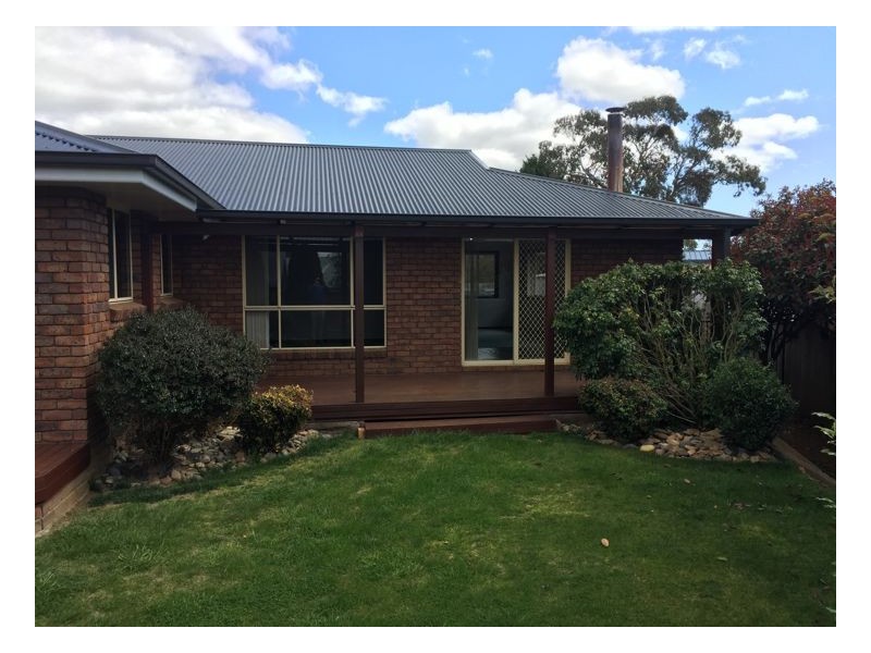 4 Pearson Street, Guyra NSW 2365