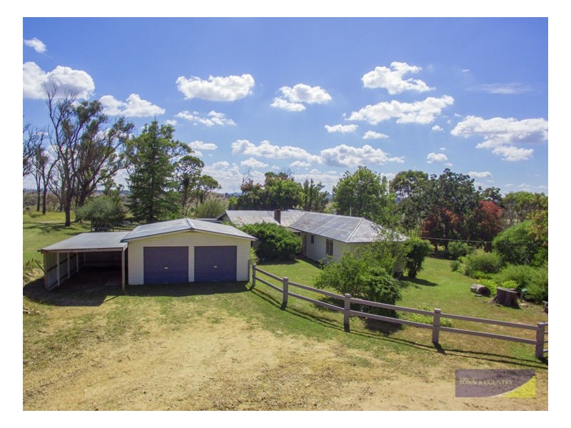 21 Blue Hole Road, Armidale NSW 2350