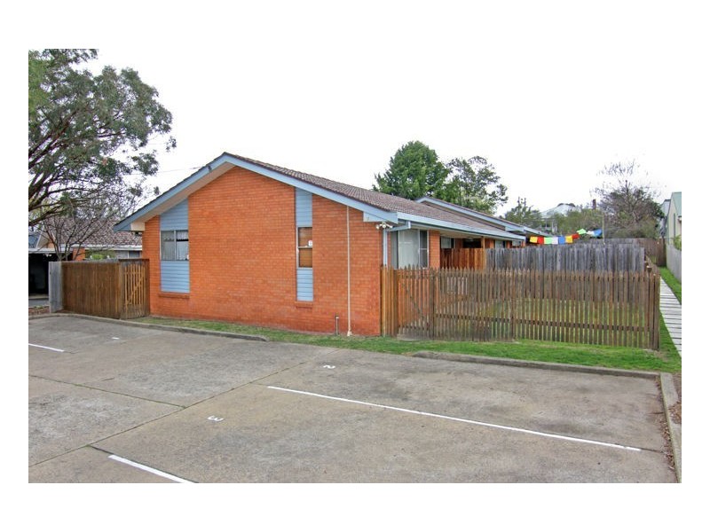 3/10 Dawson Avenue, Armidale NSW 2350
