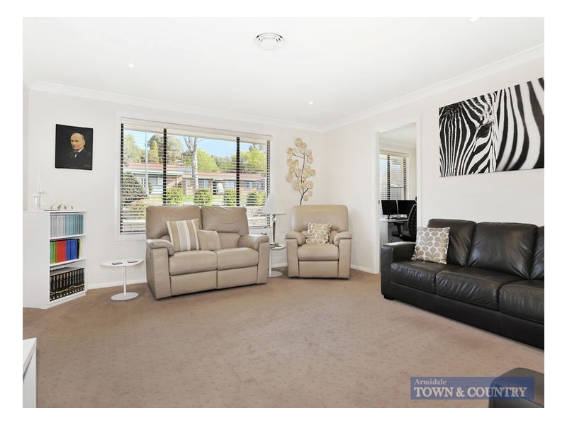 5 Moyes Street, Armidale NSW 2350