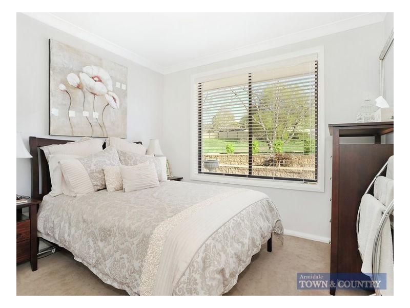 5 Moyes Street, Armidale NSW 2350