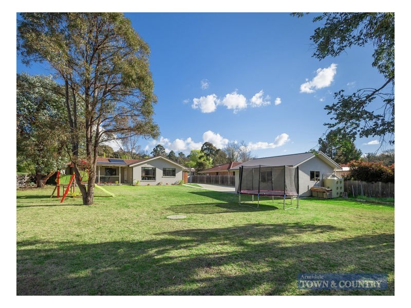 5 Moyes Street, Armidale NSW 2350