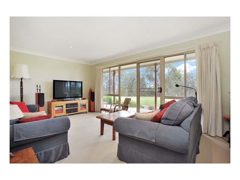 84 Ursula Road, Armidale NSW 2350